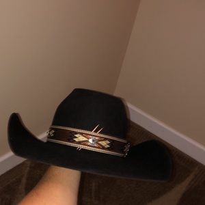 7 3/8 coustem made felt cowboy hat